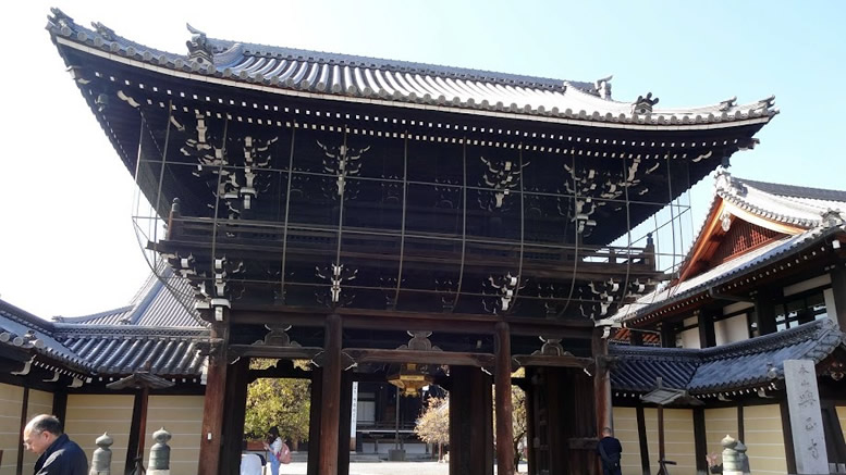 nishi hongan-ji temple